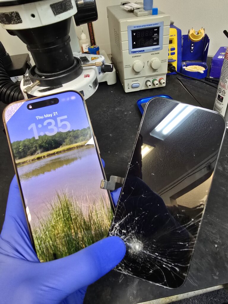iPhone 17 Pro screen replacement completed at iFix 757 in Virginia Beach