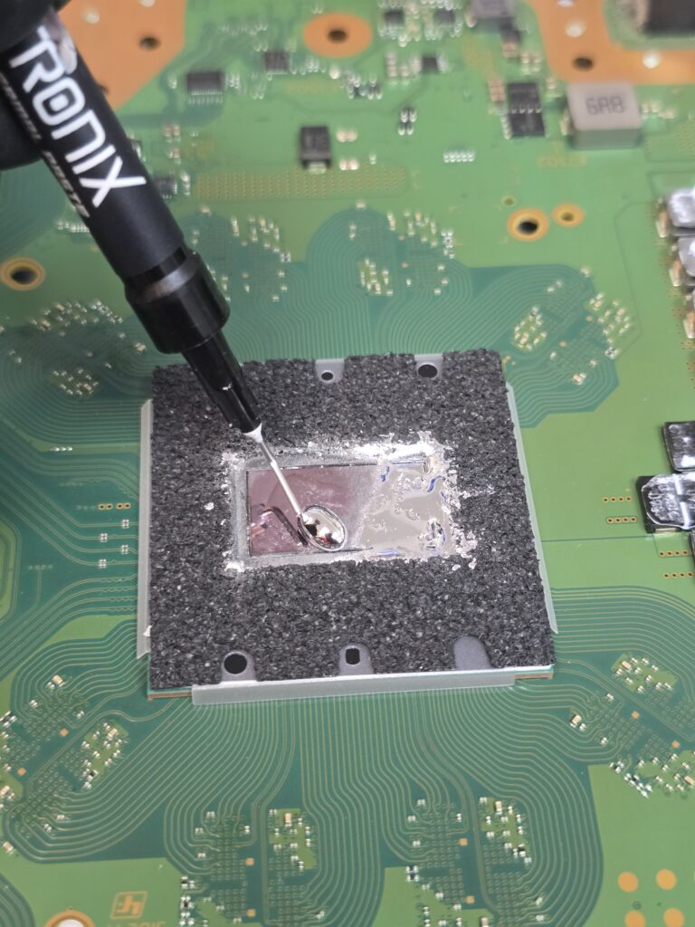PS5 liquid metal service on APU in Virginia Beach at iFix 757