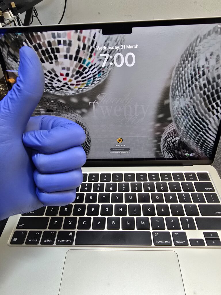 MacBook Pro screen after successful display replacement at iFix 757 in Virginia Beach