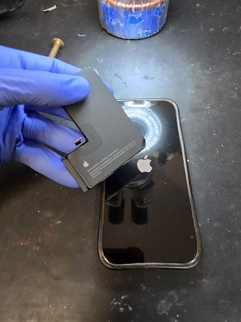 iPhone 14 Pro Max battery replacement completed at iFix 757 in Virginia Beach