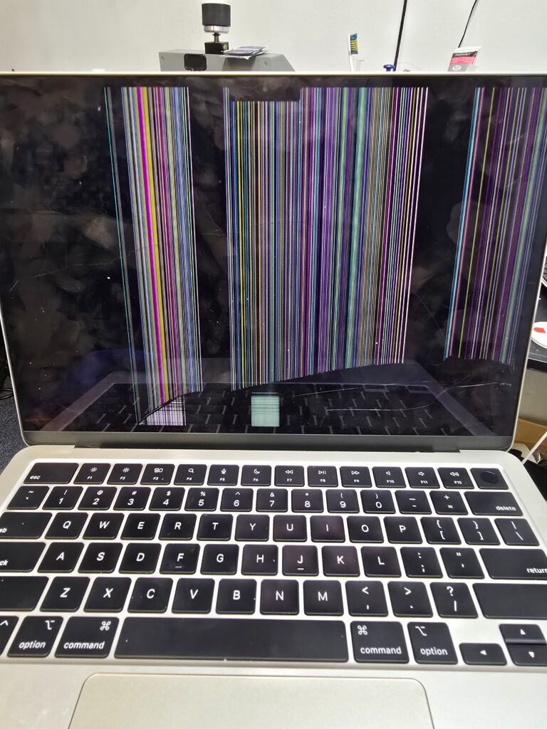 MacBook Air screen replacement completed at iFix 757 in Virginia Beach